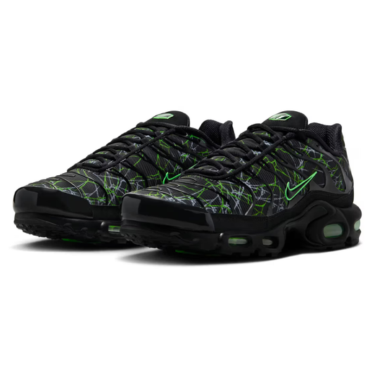 Nike AIR MAX PLUS TN Black Green Strike