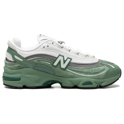 New Balance 1000 Green