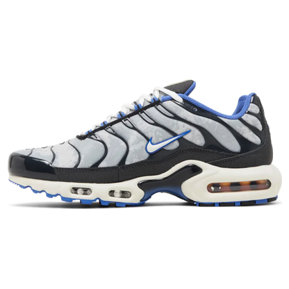 Nike AIR MAX PLUS TN 'Social F.C.' (2022)